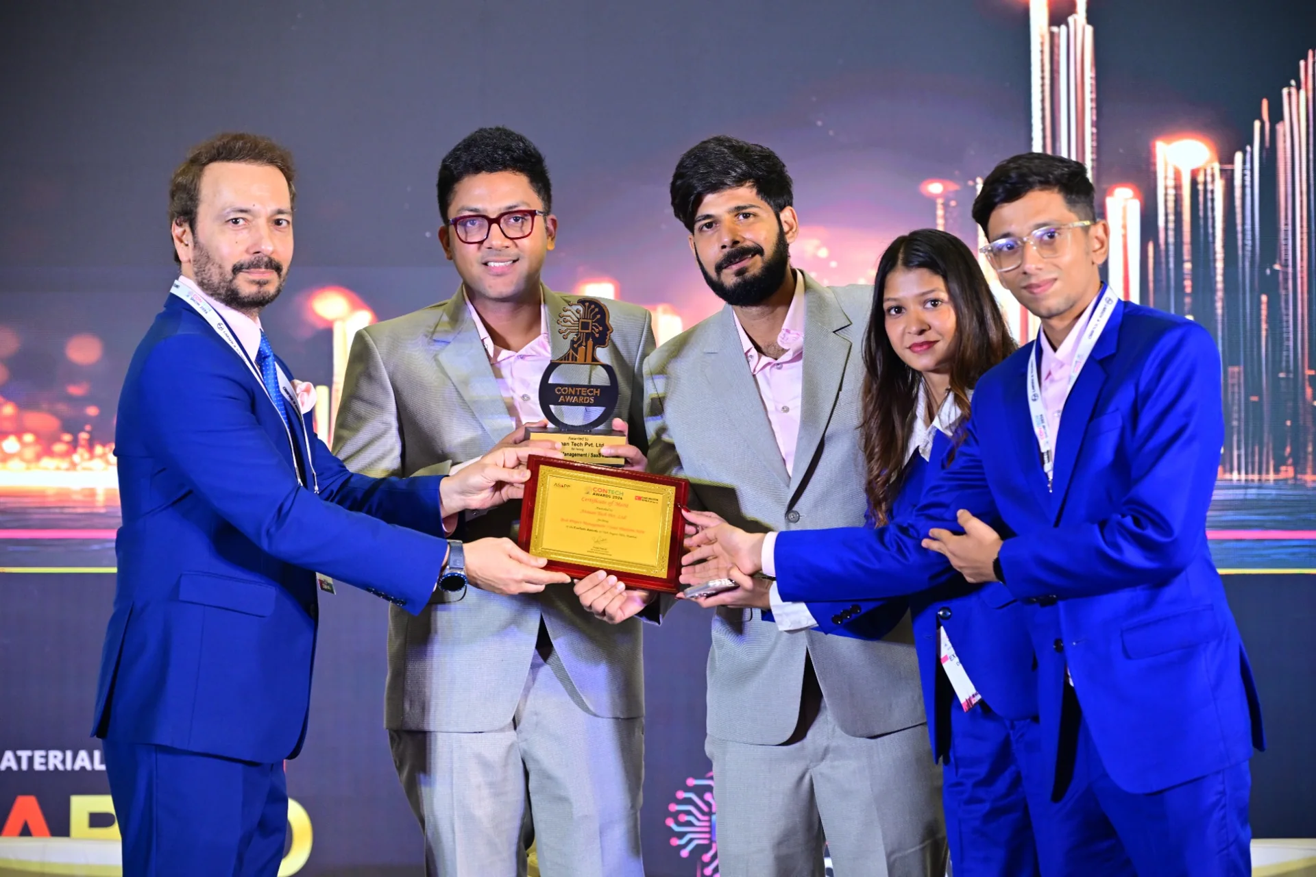 Aasaan Tech team receiving the Best Project Management / SaaS Platform award at ConTech Awards 2026 in Mumbai